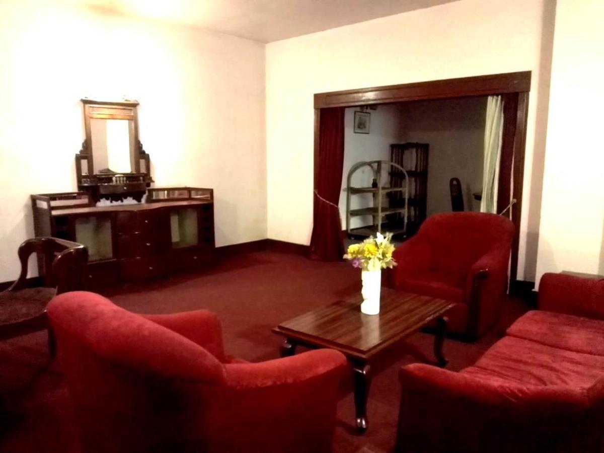 Hotel Indsurya ดิบรูการ์ ภายนอก รูปภาพ
